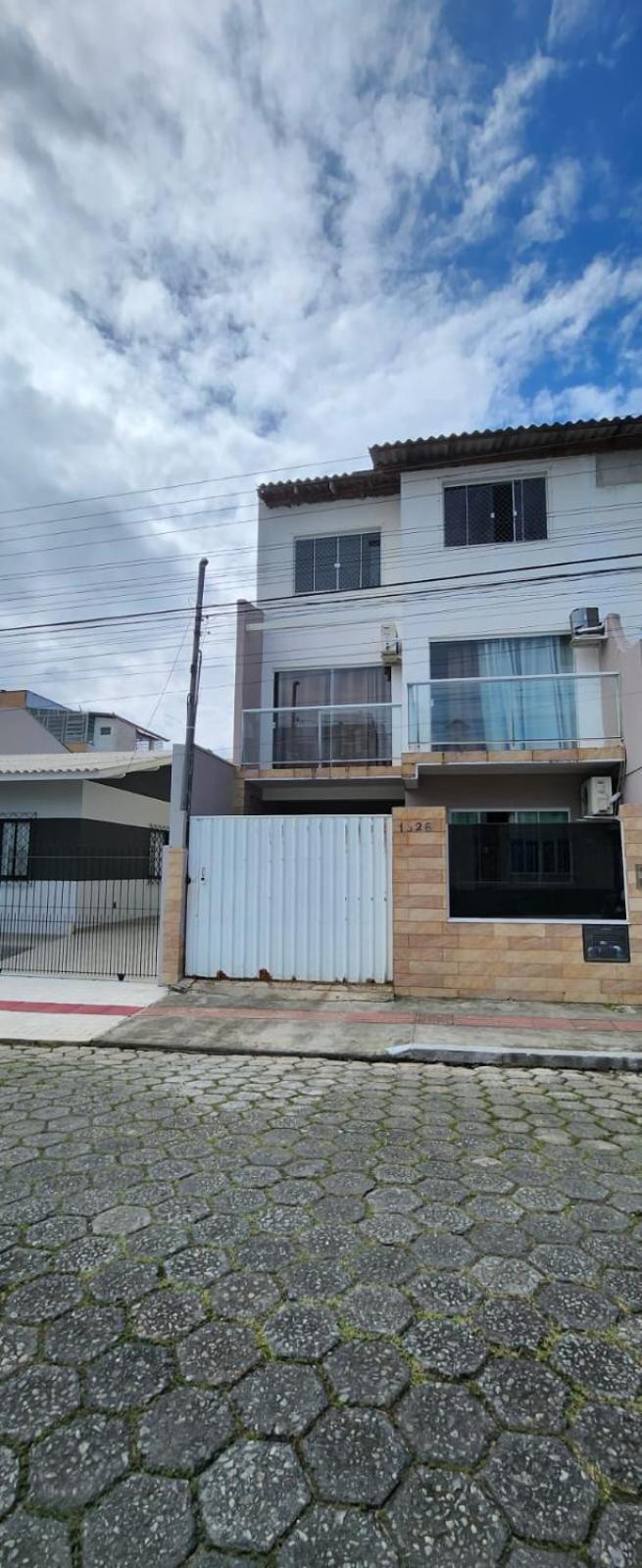 Casa de férias Casa Proxima A Com Piscina!