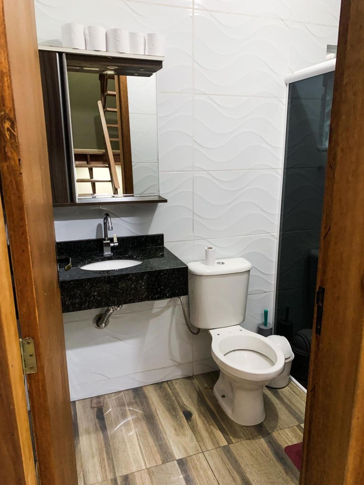 Casa de férias Casa Proxima A Com Piscina!